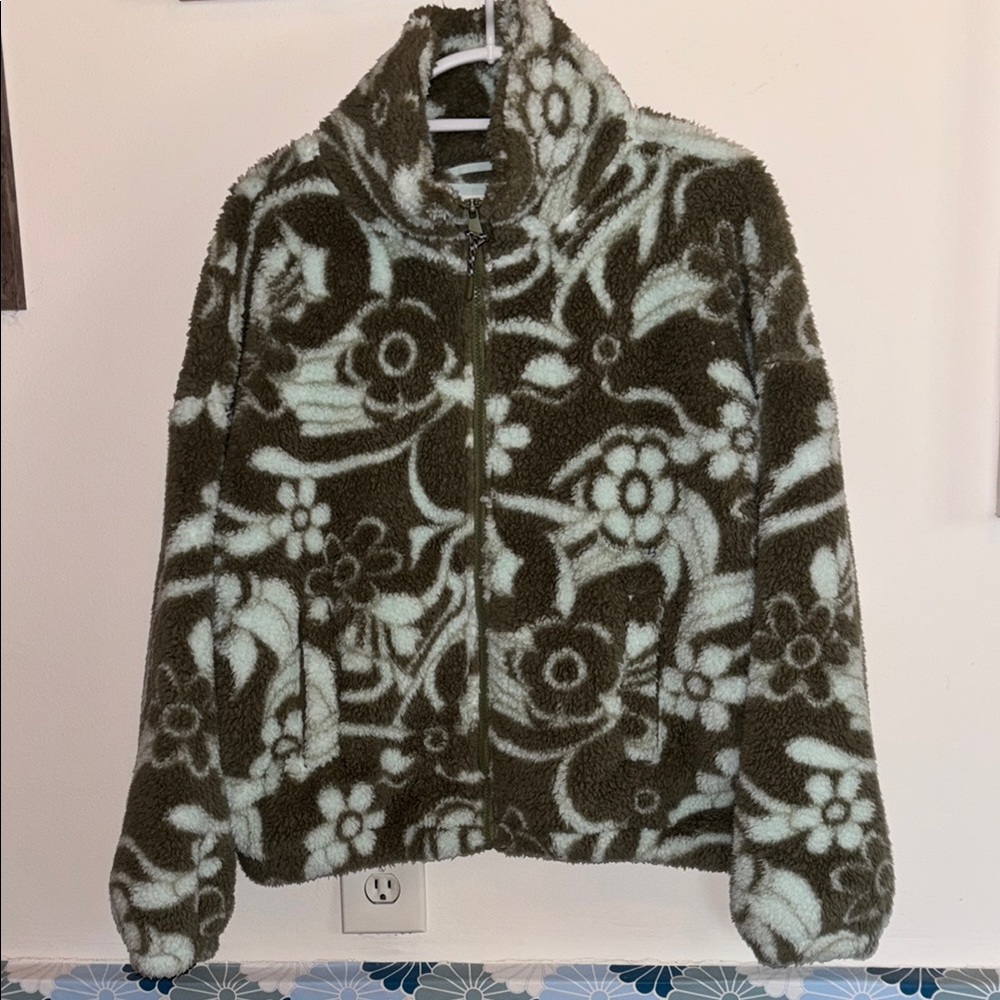 American Eagle “This Feels Seriously Huggable” Full-Zip Fleece Jacket, Size XS/S - Picture 2 of 15